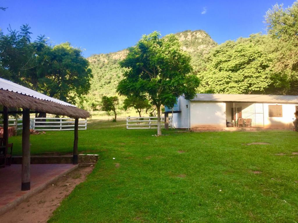 Posada San Miguel Paraguari Ngoại thất bức ảnh