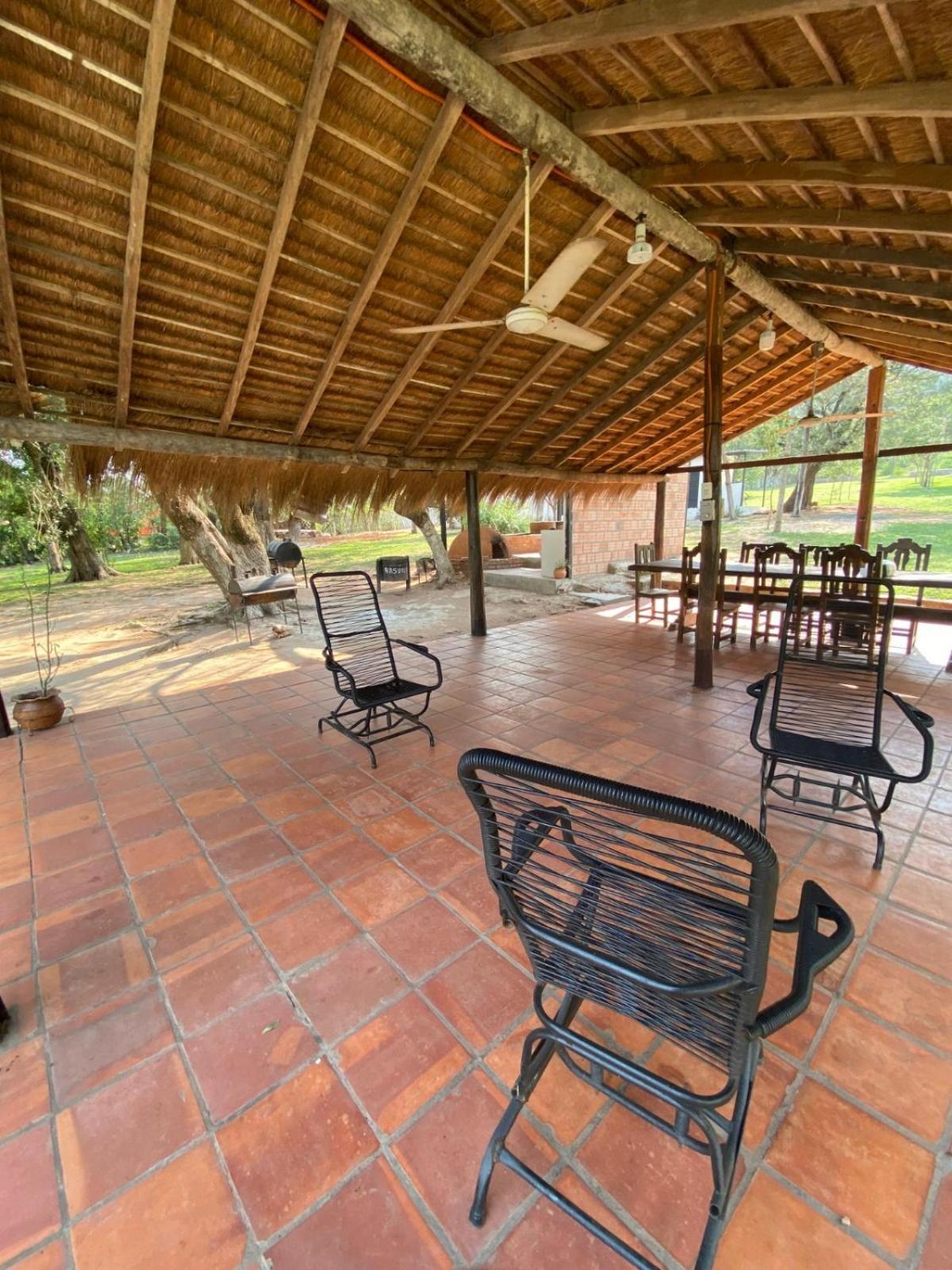Posada San Miguel Paraguari Ngoại thất bức ảnh